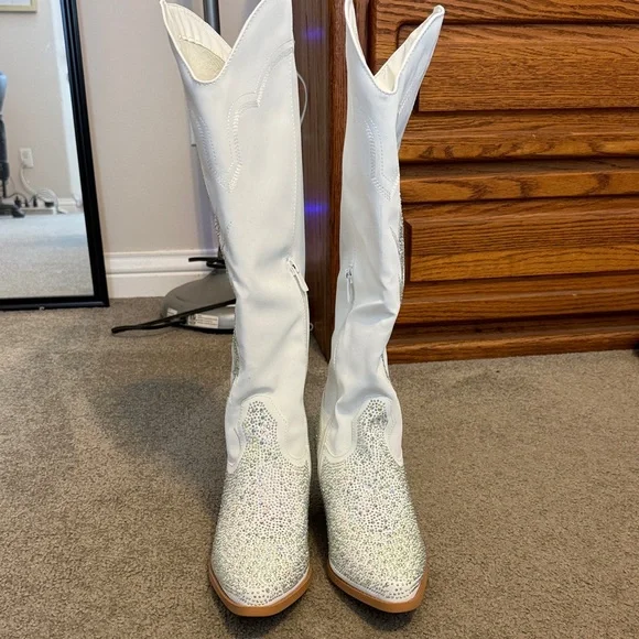 Yours forever White and Silver Embellished Women's Cowboy Boots - Picture 1 of 8